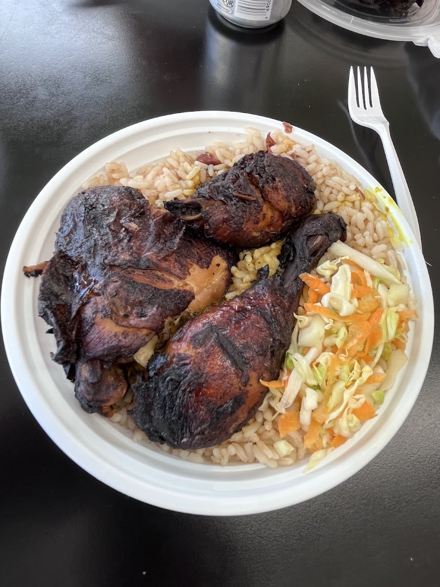 Caribbean Queen Jerk (Lawrence Road) Photos 2